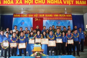 Tuyên dương đoàn viên, thanh niên có thành tích xuất sắc trong công tác Đoàn.