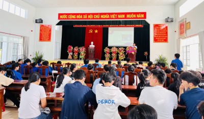 Quang cảnh buổi tuyên truyền.