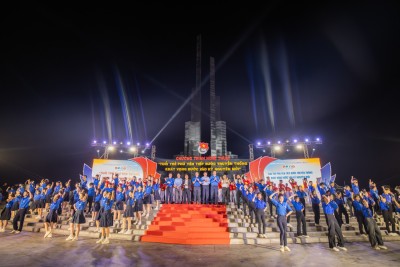 Hơn 500 đoàn viên, thanh niên tham gia đồng diễn tại chương trình.