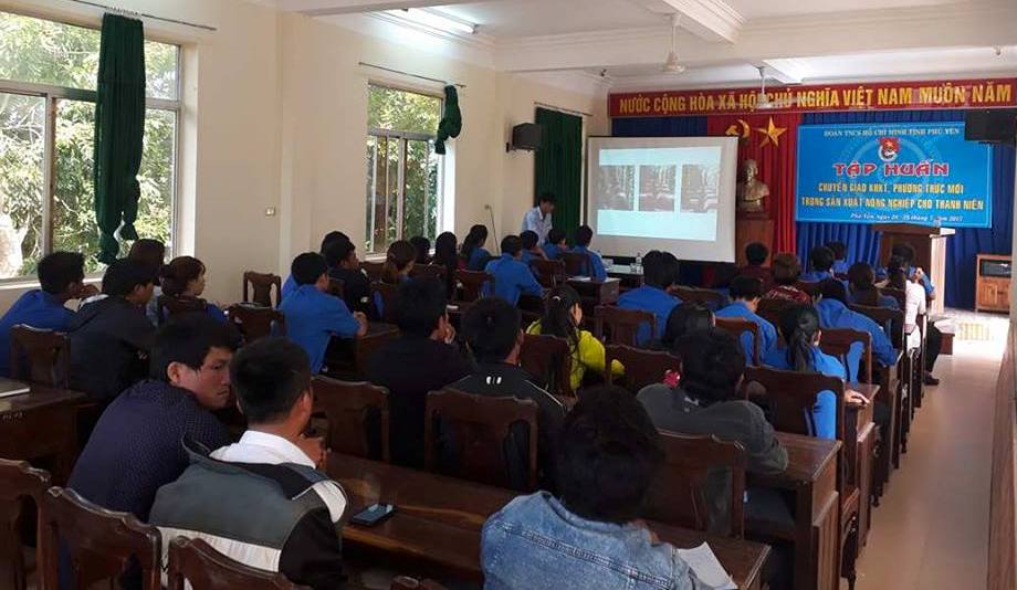 Tập huấn chuyển giao khoa học kỹ thuật, phương thức mới trong sản xuất nông nghiệp cho thanh niên